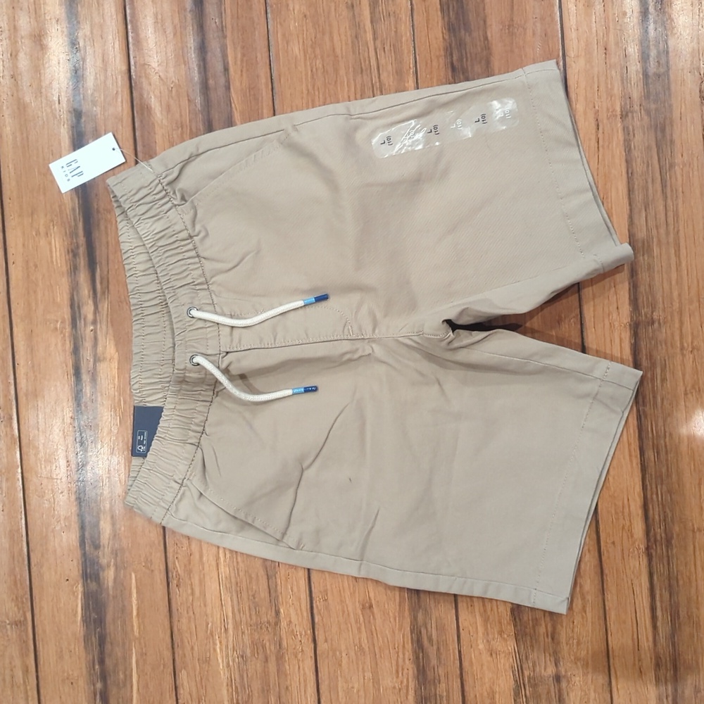 Boys gap khaki shorts